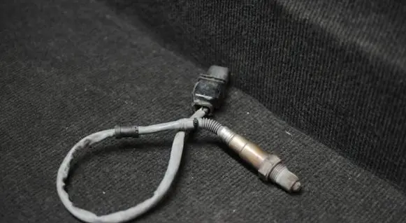 Volkswagen PASSAT B7 Lambda probe sensor