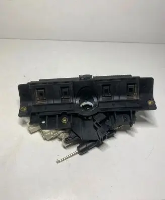 Audi A6 S6 C5 4B Tailgate/trunk/boot exterior handle 4B0827565H