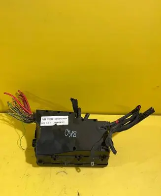 Volvo V50 Fuse box set 8688040