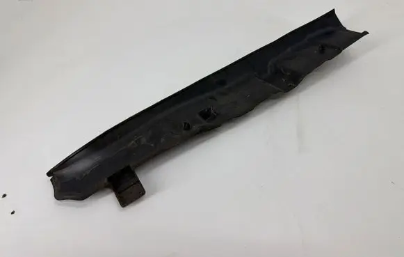 Audi A1 Fender foam support/seal 8X0821111