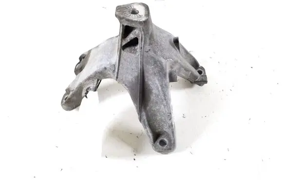 Audi A4 S4 B8 8K Engine mounting bracket 8K0199308BE
