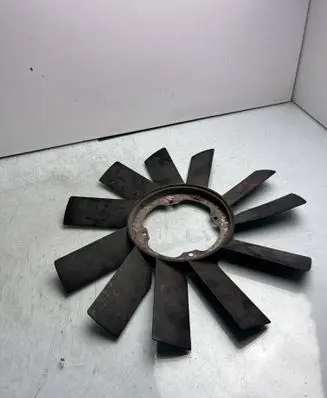 BMW 5 E39 Fan impeller 17233639