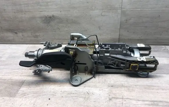 BMW 5 F10 F11 Steering wheel axle 6795345