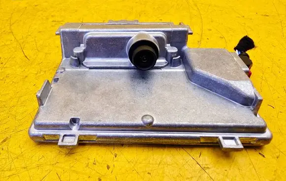 Peugeot 308 Windshield/windscreen camera 985627908000 98526080800