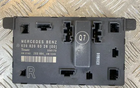 Mercedes-Benz Vito Viano W639 Door control unit/module 6398200326 356170 ZGS004