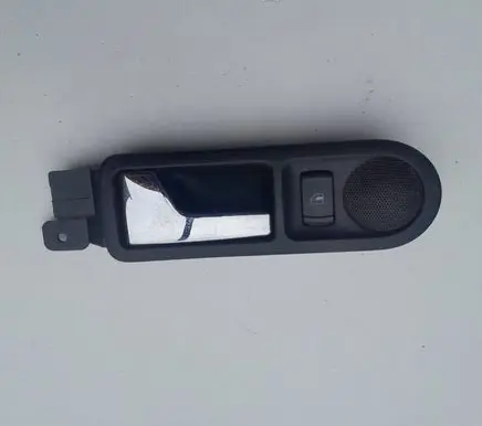 Volkswagen PASSAT B5 Rear door interior handle 3B0839113