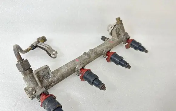 Opel Vectra B Fuel main line pipe 90411551 36970 301F