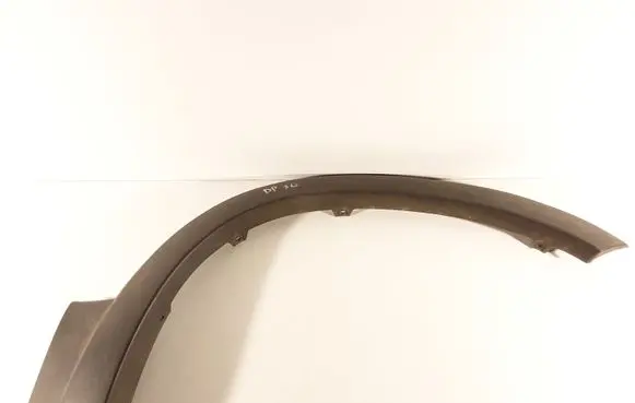 Ford Maverick Front arch trim E11651W21