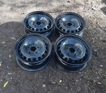 Renault Megane IV R15 steel rim 403009749R