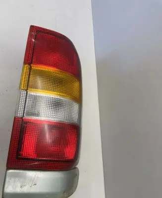 Opel Frontera B Rear/tail lights