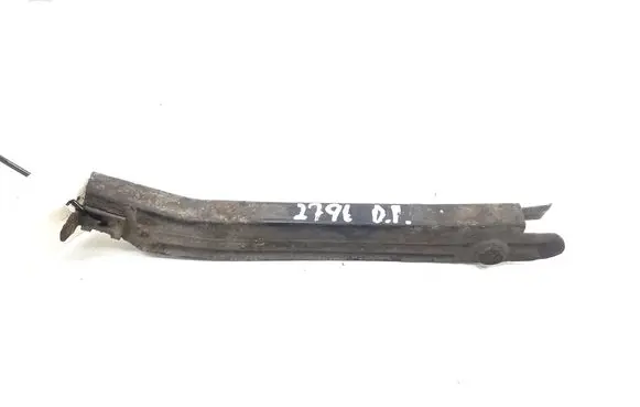 Mercedes-Benz ML W164 Front bumper mounting bracket A1648800414