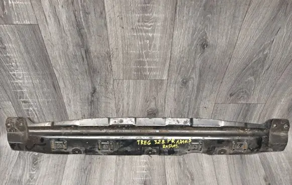 Volkswagen Touareg I Bottom radiator support slam panel 7L080555