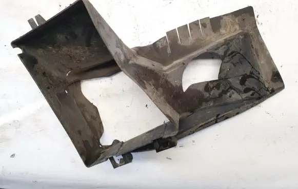Audi A4 S4 B5 8D Air intake hose/pipe 8d0117335d