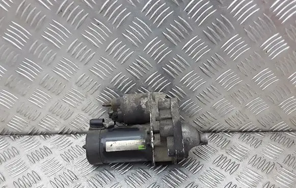 Peugeot 206 Starter motor 9640825280