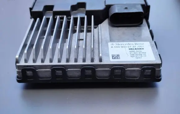 Mercedes-Benz C W206 Battery control module A0009002737 MBE3005 2130157363