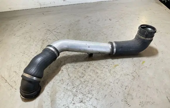 Intercooler hose/pipe