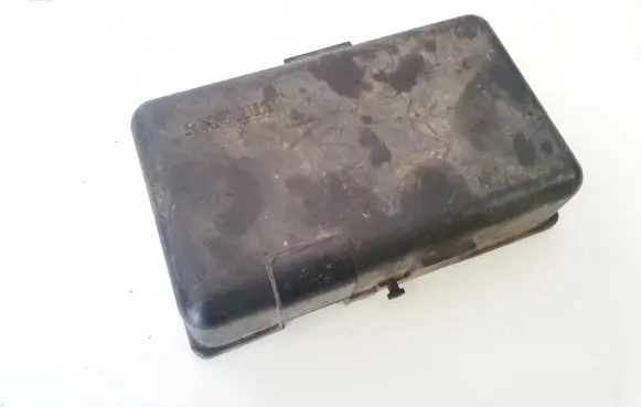 Renault Espace - Grand espace IV Fuse box cover 8200210898