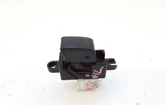 Nissan X-Trail T30 Electric window control switch NOCODE