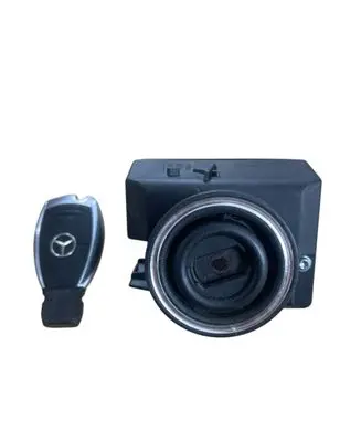 Mercedes-Benz C W203 Ignition lock 2095453308 33002428