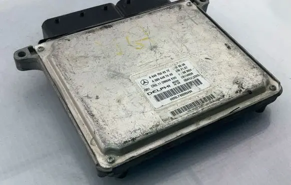 Mercedes-Benz C W204 Engine control unit/module A6461504572 28114609 A0054467440