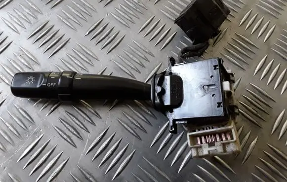 Mazda Premacy Indicator stalk 17A089C