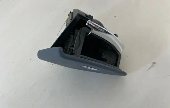 Mercedes-Benz E W211 Rear door ashtray A2118100830