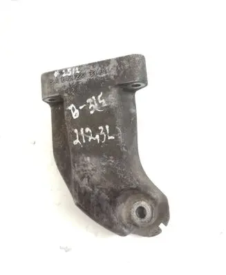 Mercedes-Benz E W212 Engine mounting bracket A6422233304