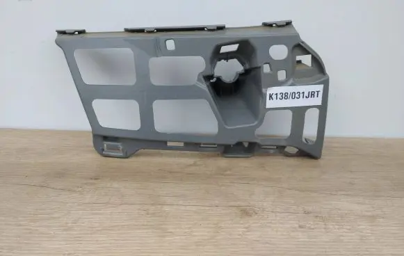 Skoda Octavia Mk4 Front bumper mounting bracket 5E3807056