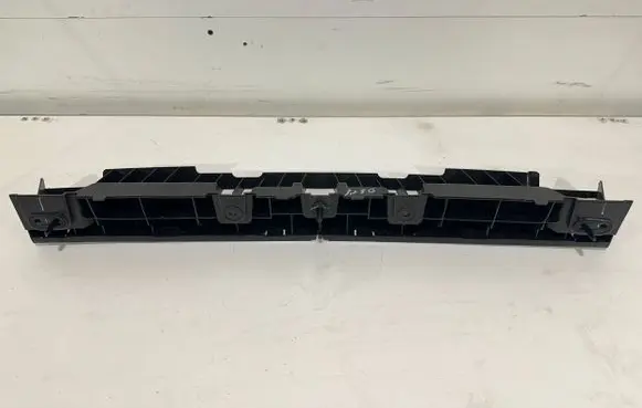 Volvo EX30 Rear bumper mounting bracket 80001827