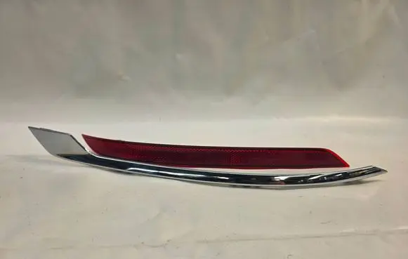 Volvo XC60 Rear bumper trim bar molding 31407984