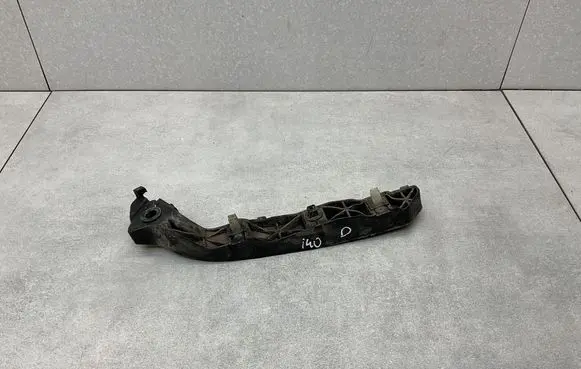 Hyundai i40 Front bumper mounting bracket 865163Z000