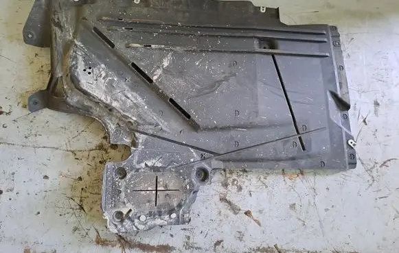 BMW 2 F46 Pickup box liner 7290807