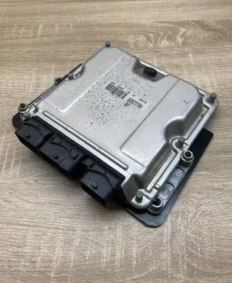 Peugeot 307 Engine control unit/module ECU 9647472780 0281011081