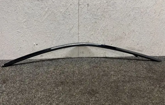 BMW M4 G82 G83 Roof trim bar molding cover 7482754