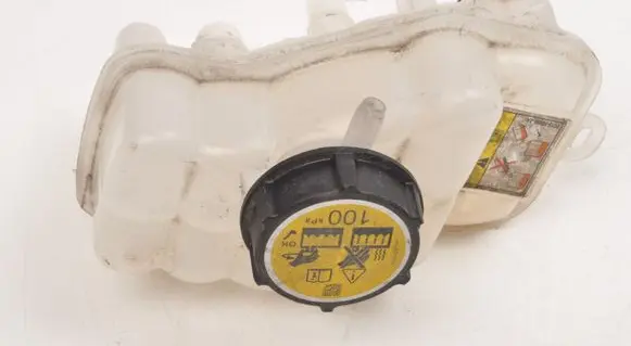 Jaguar I-Pace Coolant expansion tank/reservoir J9D38D158AD