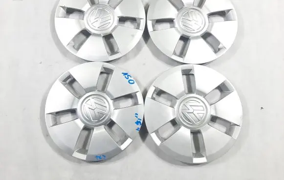 Volkswagen Touran I R13 wheel hub/cap/trim 1S0601147