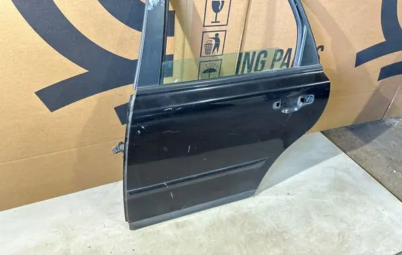 Volvo V50 Rear door