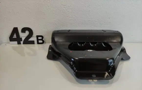 Volkswagen ID.4 Engine splash shield/under tray 1EA825921C