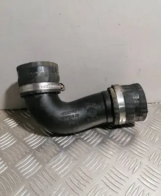 Volvo V50 Intercooler hose/pipe 30751920