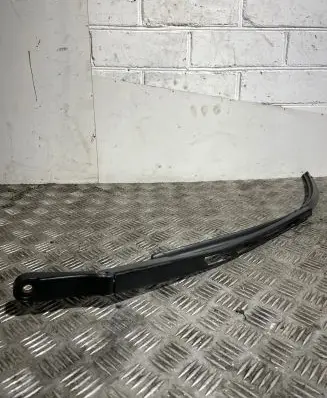 Audi A8 S8 D4 4H Front wiper blade arm 3392125891 1127905