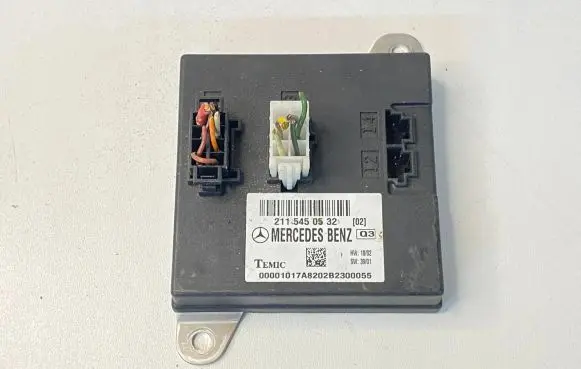 Mercedes-Benz E W211 Comfort/convenience module 2115450532