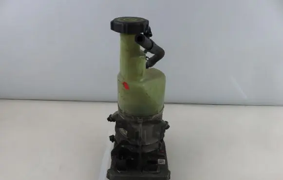 Ford S-MAX Power steering pump BG913K514AC