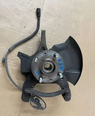 Hyundai i20 (GB IB) Front wheel hub spindle knuckle