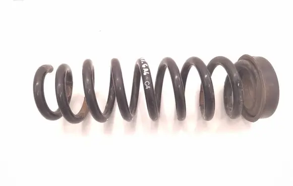 BMW 1 E82 E88 Rear coil spring 6764419