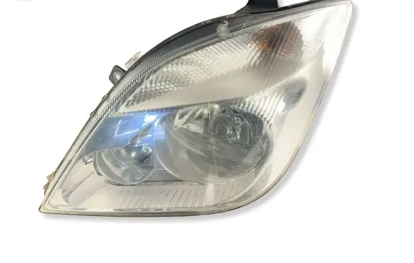 Mercedes-Benz Sprinter W906 Headlight/headlamp A9068200161