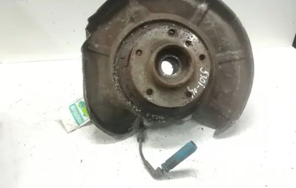 BMW 5 E60 E61 Front wheel hub