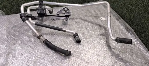 Porsche Cayenne (92A) Engine coolant pipe/hose 7P0819925C 7P0819858B AF03025591