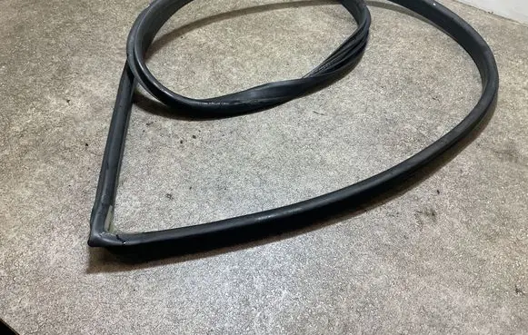 Ford Fiesta Front door rubber seal 