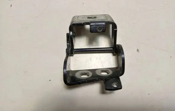 Land Rover Discovery Sport Tailgate/trunk/boot hinge FK7242900AE LR088322 FK72-42900-AE