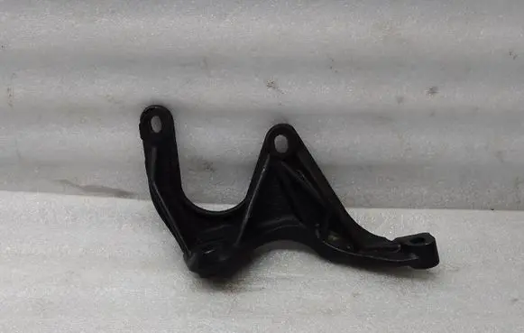 Volvo XC90 Engine mounting bracket 30735708